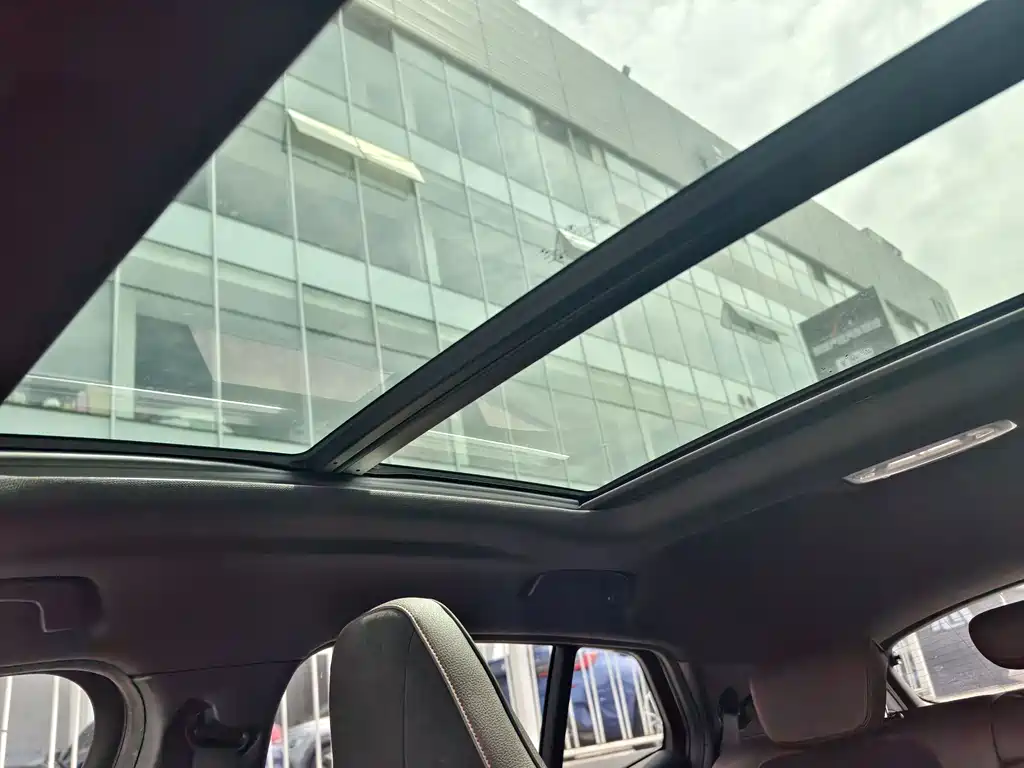 BMW X2 2021 sDrive25i