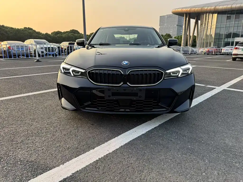 BMW 3 Series 3 2026 330Li M Sport