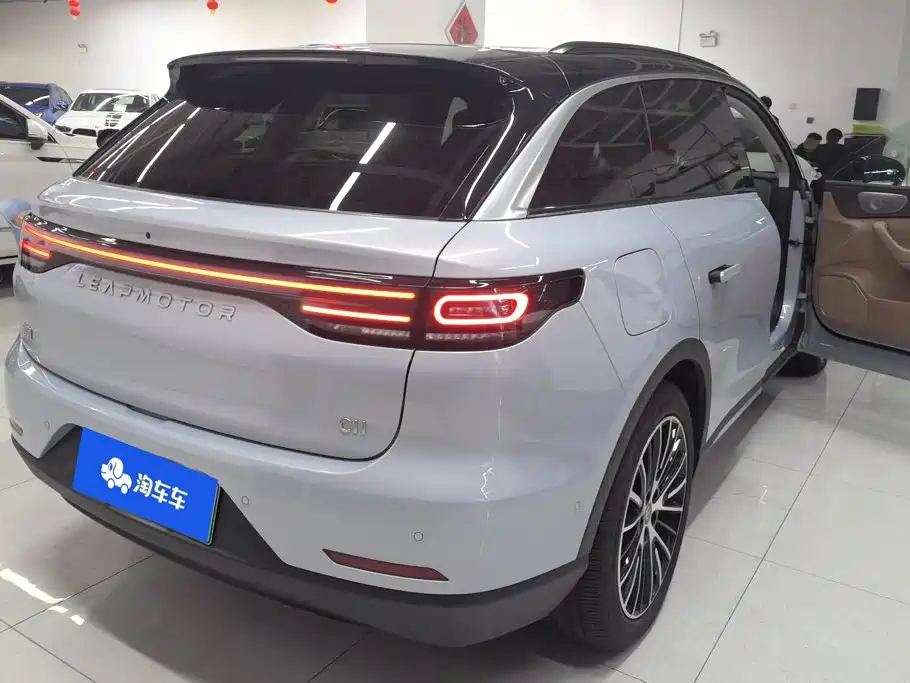 Leapmotor Leapmotor C11 — миниатюра 3