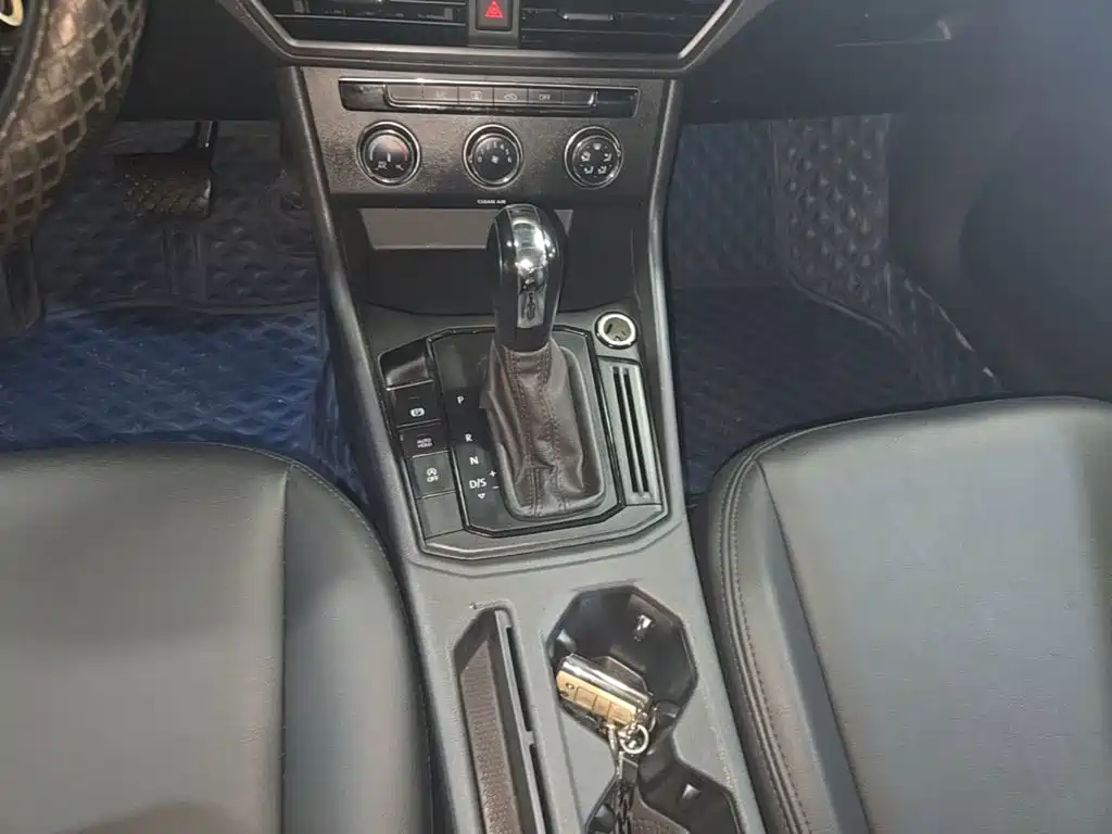 Volkswagen Lavida — миниатюра 14