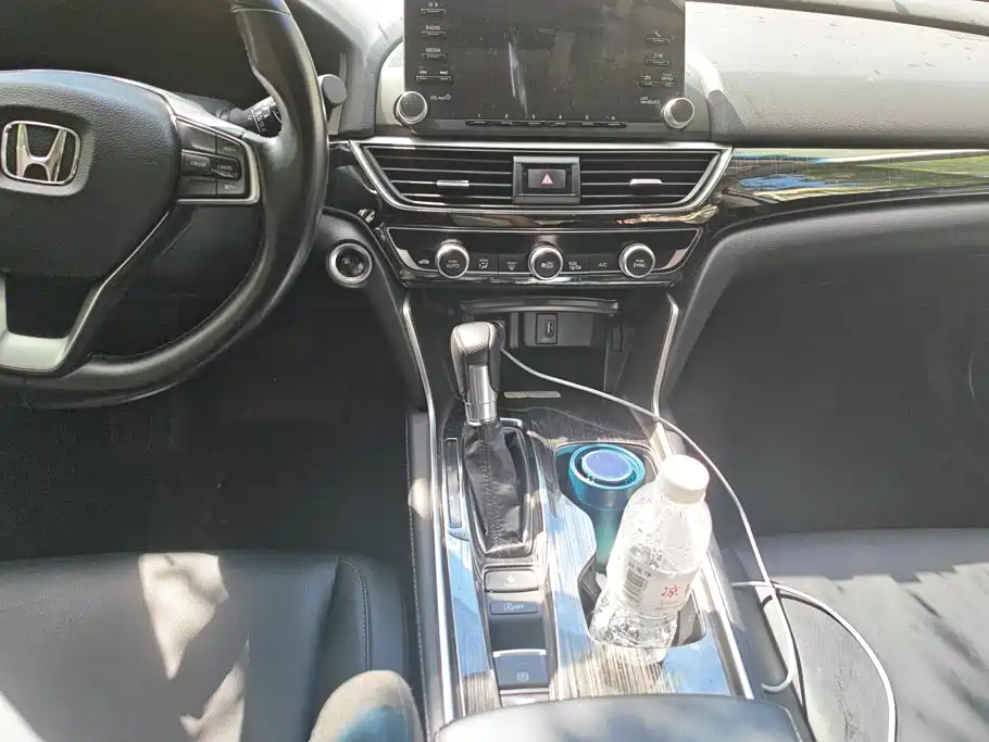Honda Accord — миниатюра 16