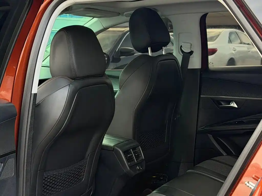 Peugeot 4008 — миниатюра 9