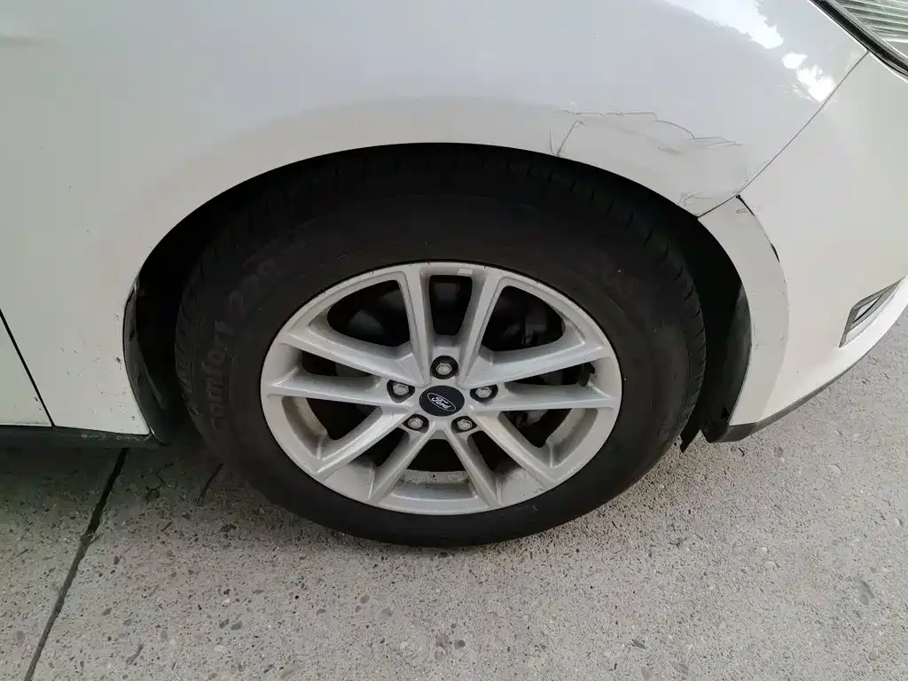 Ford Focus — миниатюра 24