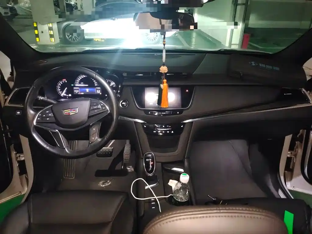 Cadillac XT5 — миниатюра 5