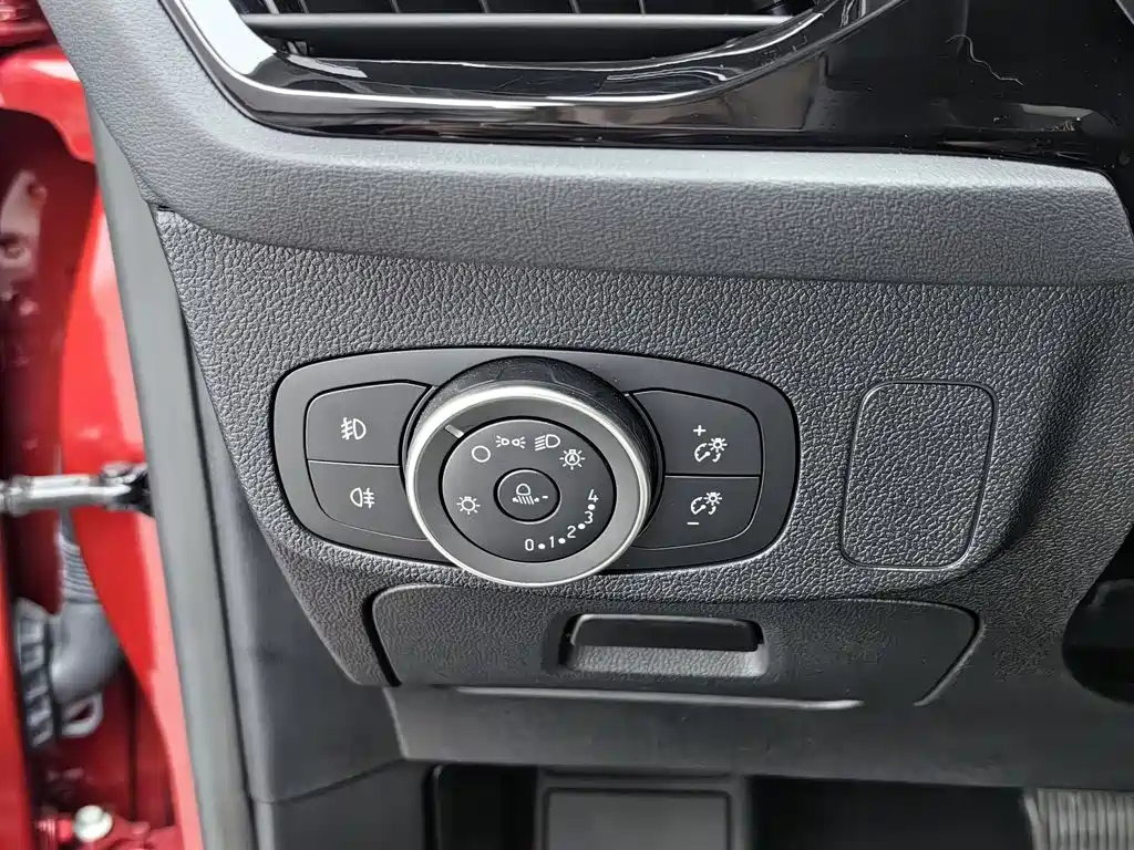 Ford Focus — миниатюра 21