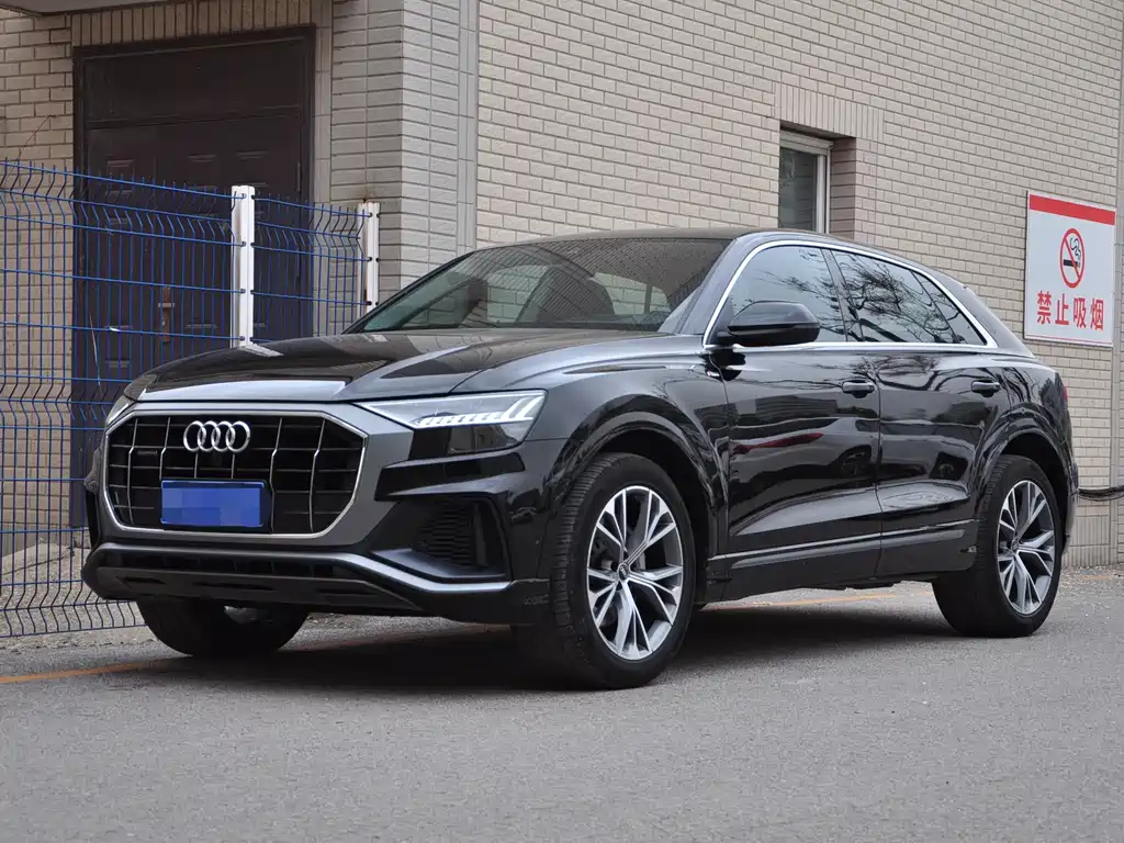 Audi Q8 2022