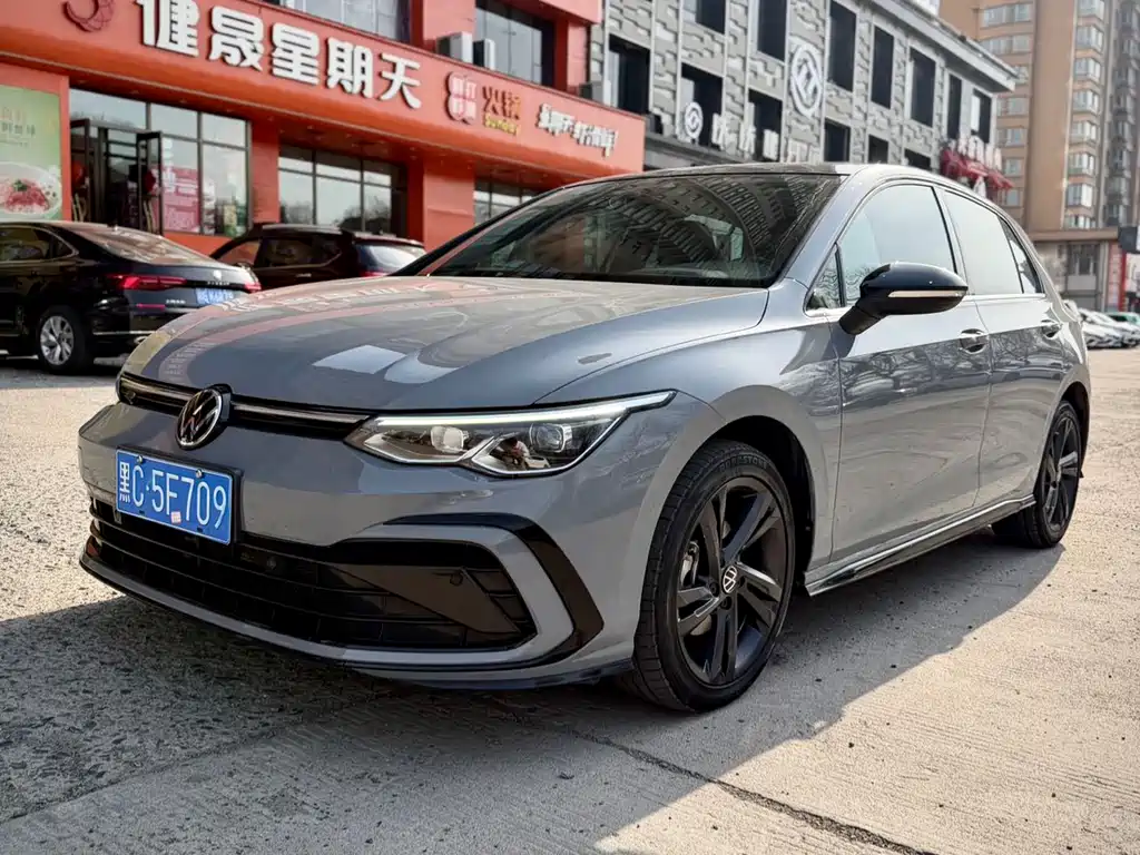 Volkswagen Golf 2022