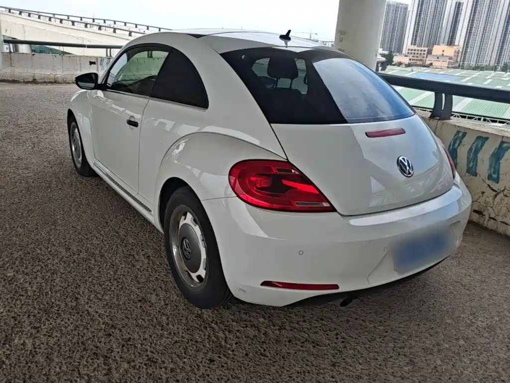 Volkswagen Beetle — миниатюра 5