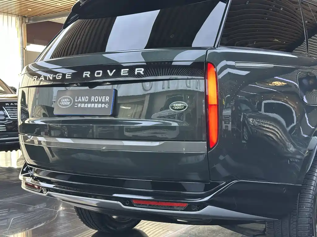 Land Rover Range Rover — миниатюра 23