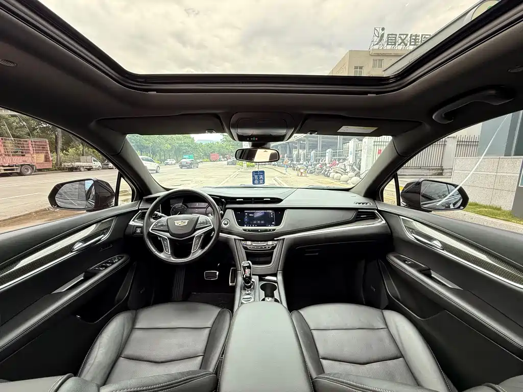 Cadillac XT5 — миниатюра 8
