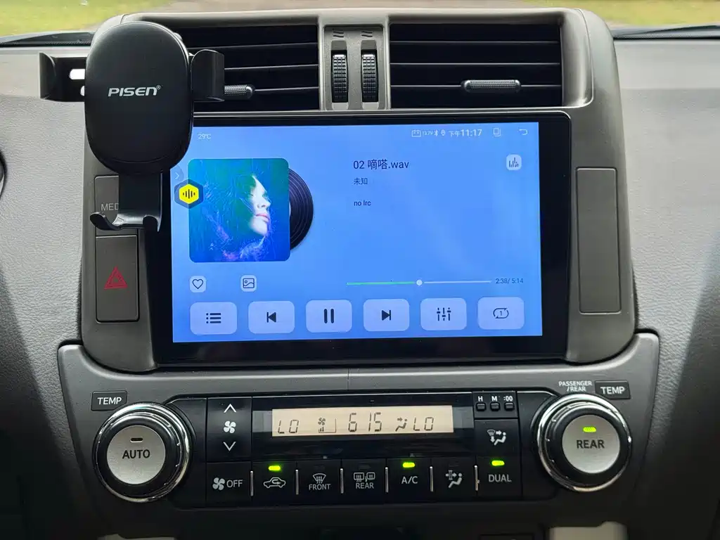 Toyota Prado — миниатюра 13