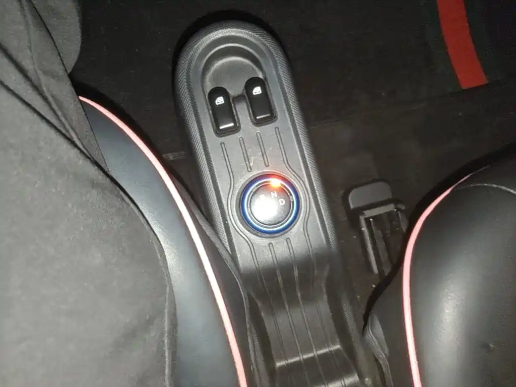 Wuling MINIEV — миниатюра 14