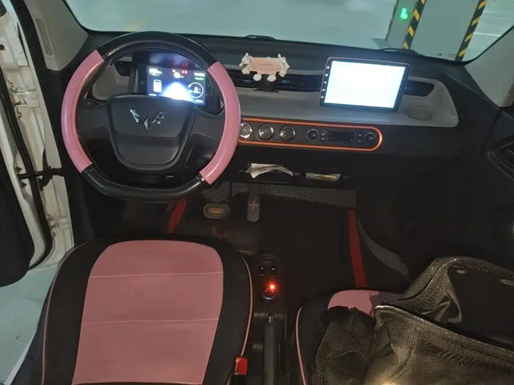 Wuling MINIEV — миниатюра 10