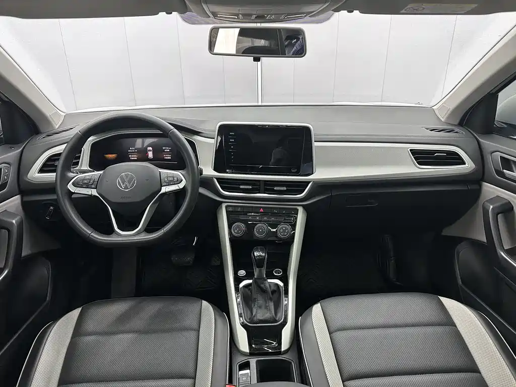 Volkswagen T-Roc 2023 280TSI DSG