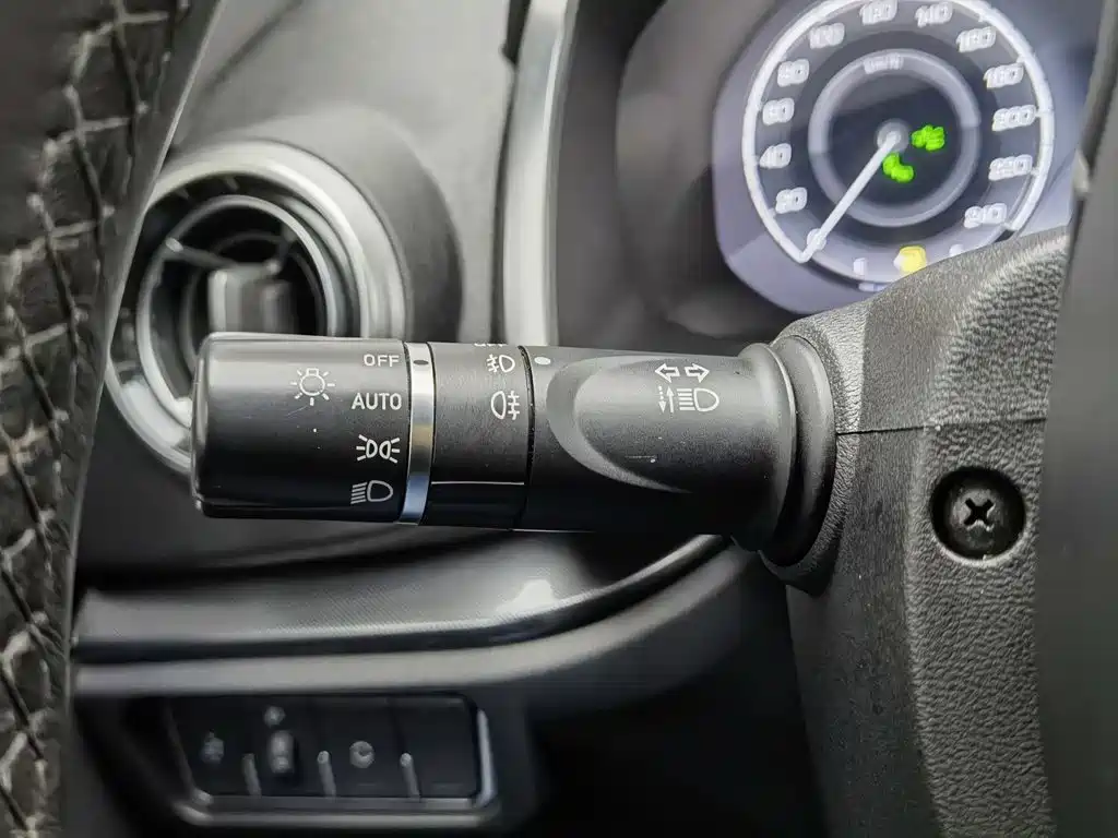 Wey Wey VV5 — миниатюра 21