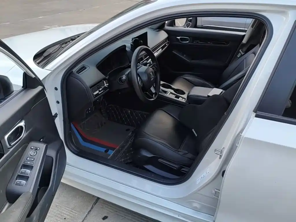 Honda Civic — миниатюра 16