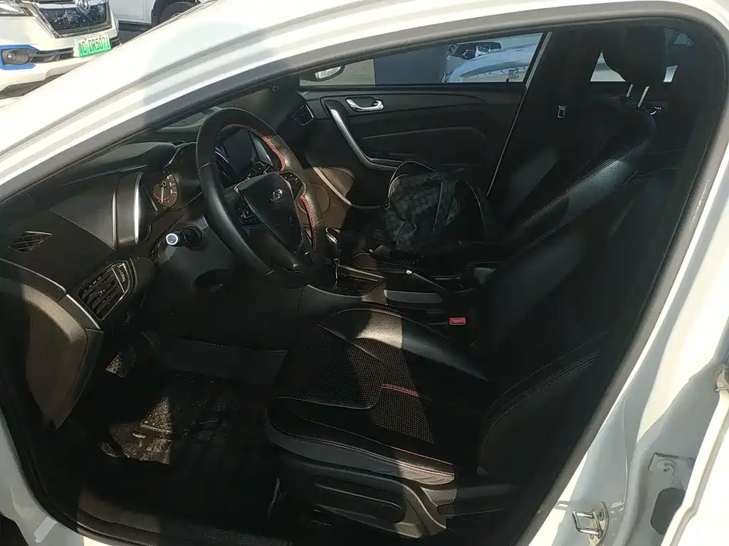 Chery Arrizo 5 — миниатюра 15