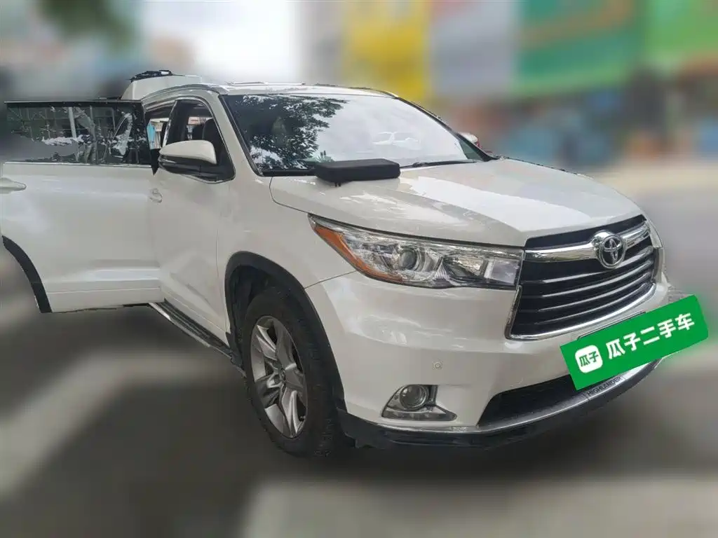 Toyota Highlander 2017 2.0T Luxury 7 мест
