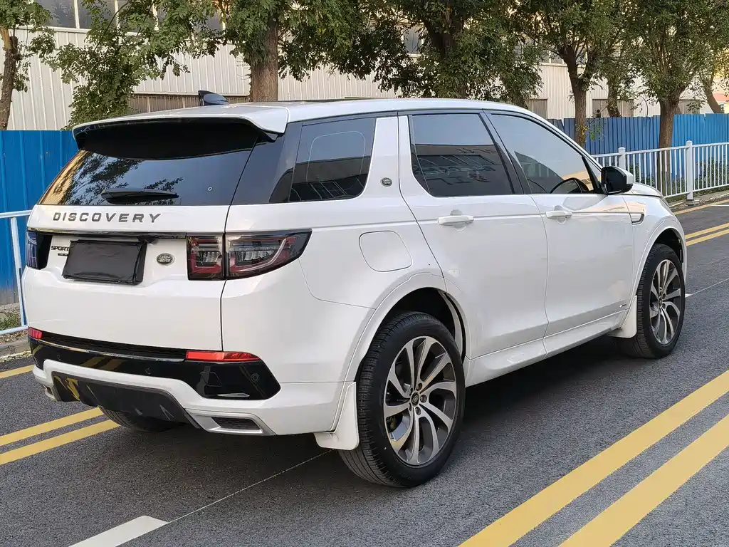 Land Rover Discovery Sport — миниатюра 9