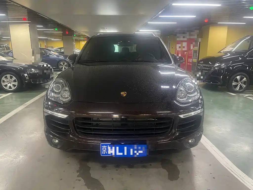 Porsche Cayenne — миниатюра 3