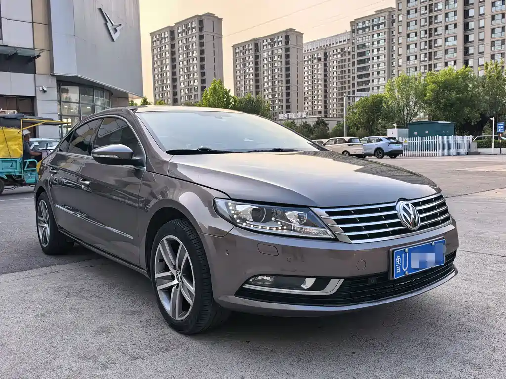 Volkswagen FAW - Passat CC CC 2013 2.0TSI Luxury
