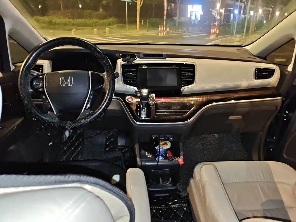 Honda Odyssey — миниатюра 5