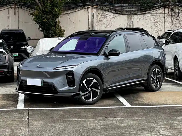 2025 Nio ES6