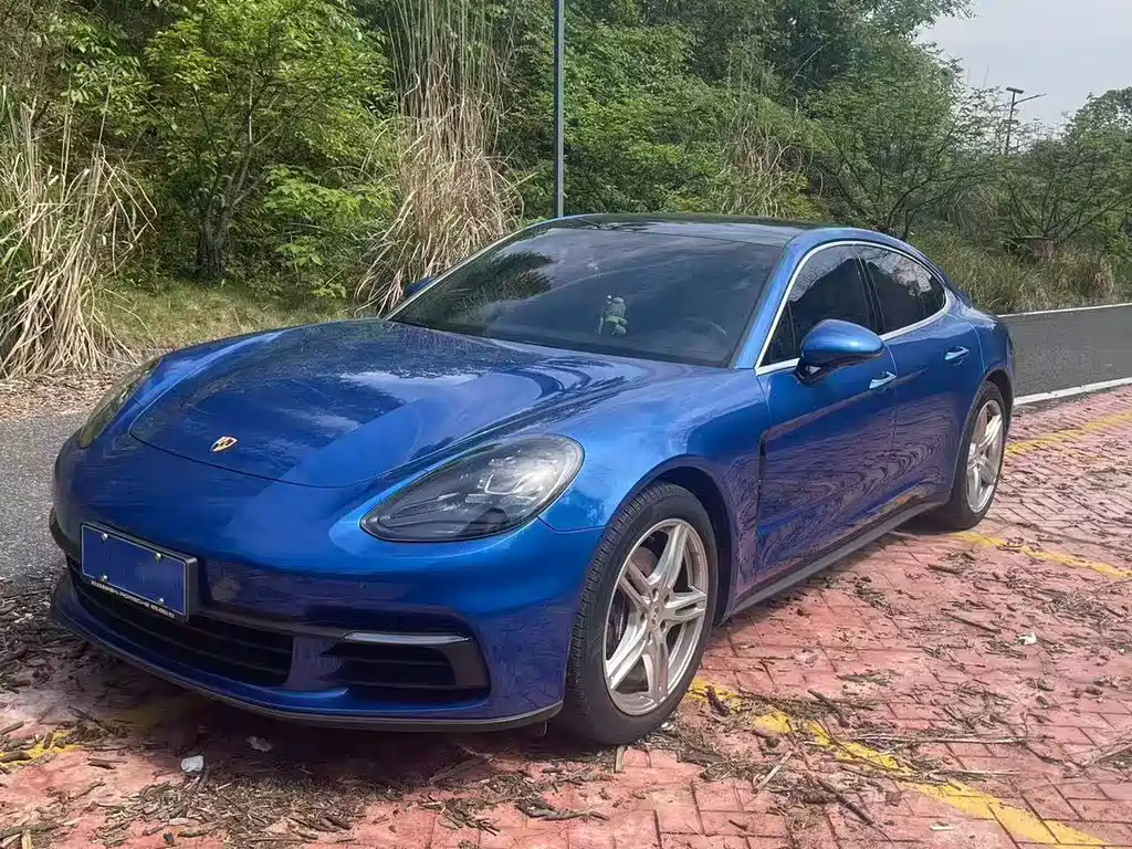 Porsche Panamera 2018