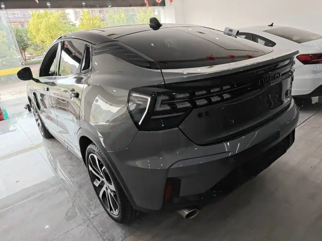 Lynk & Co 05 — миниатюра 5