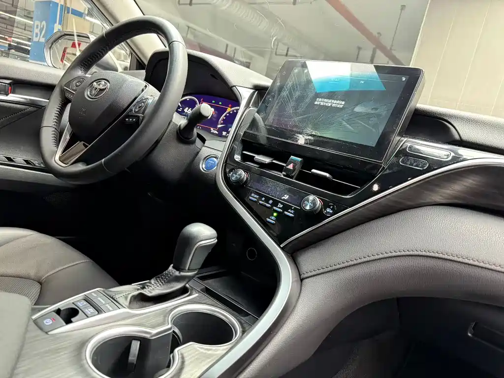 Toyota Camry 2021 2.5HG Luxury