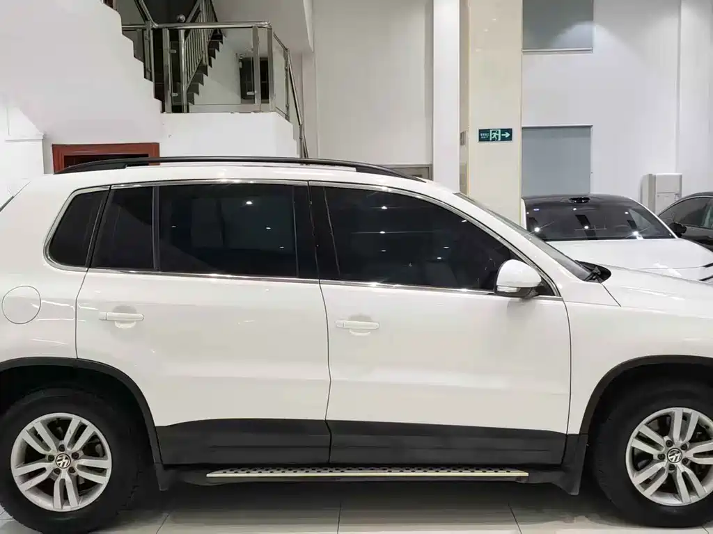 Volkswagen Tiguan — миниатюра 12