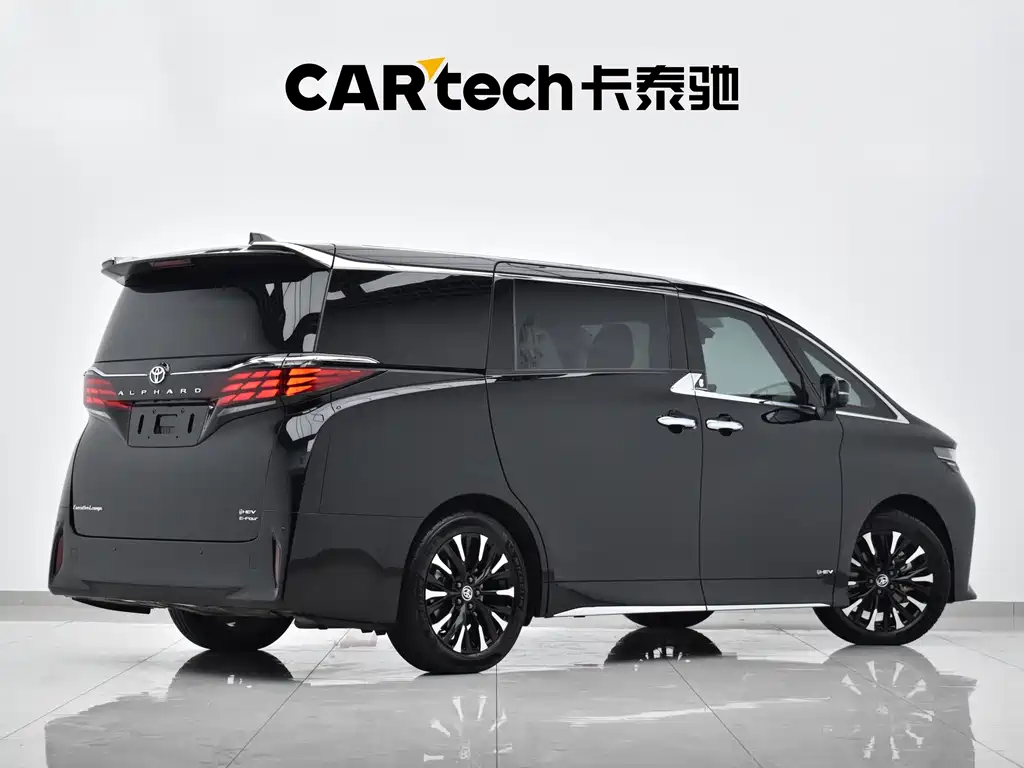 Toyota Alphard — миниатюра 27
