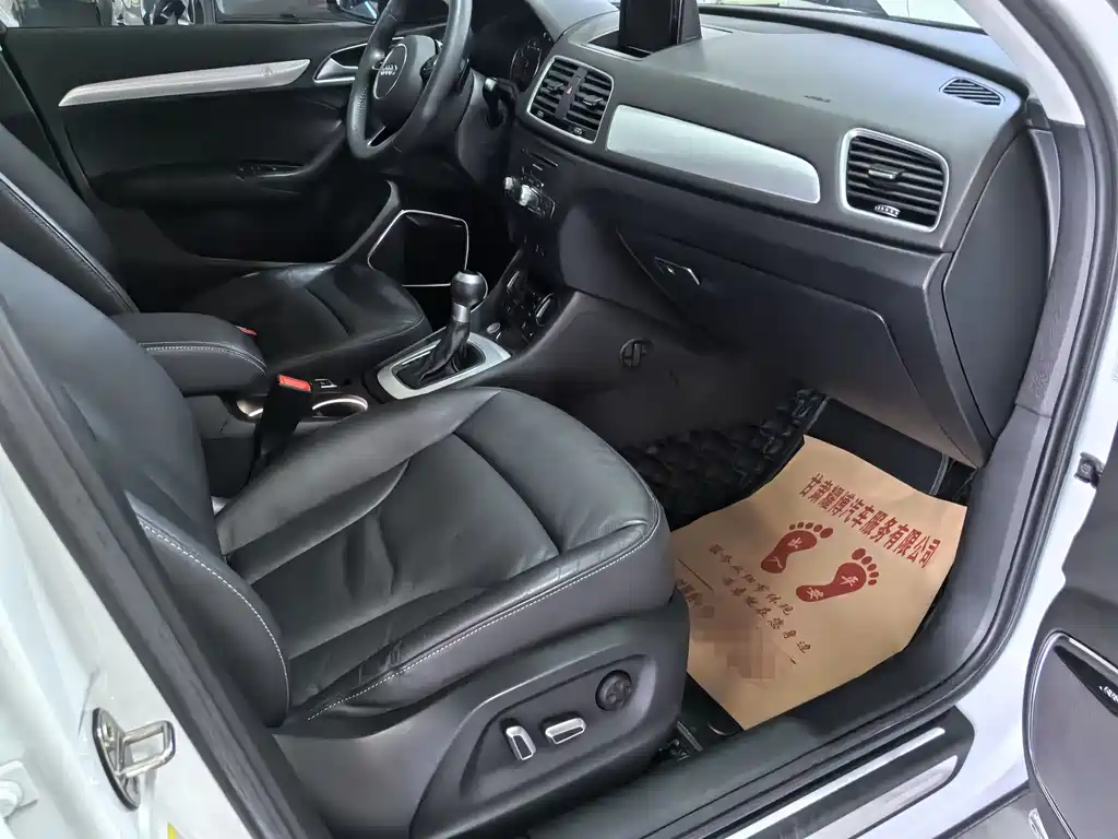 Audi Q3 2018 30 Anniversary Year Type 30 TFSI Elegant Type