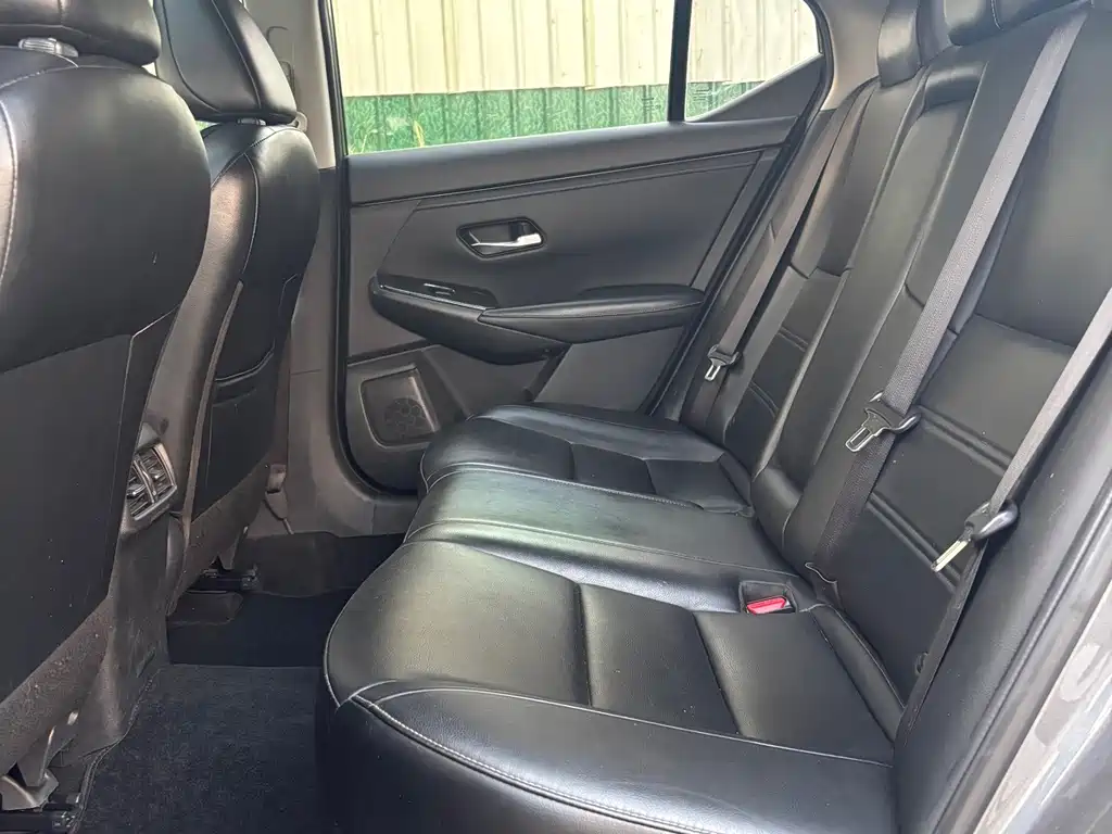 Nissan Sylphy — миниатюра 10