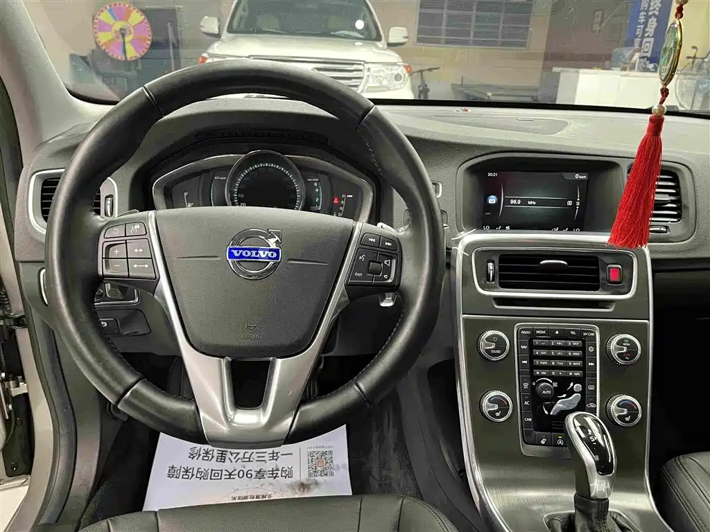Volvo S60 — миниатюра 5