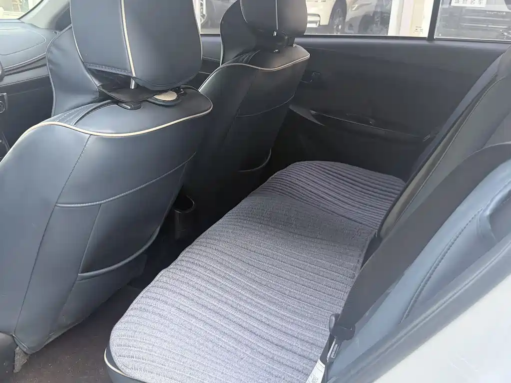 TOYOTA YARIS L ZHIXUAN