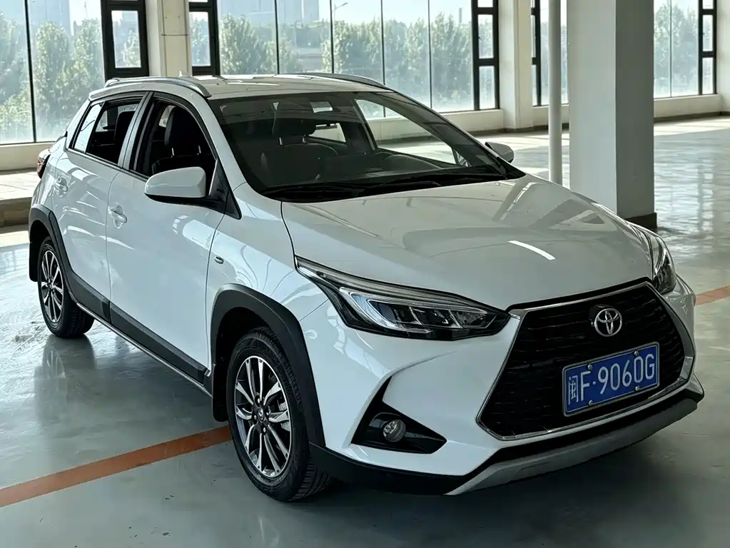 Toyota Yaris L — миниатюра 6