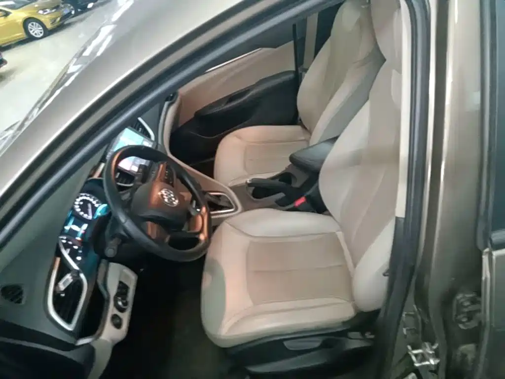 Buick Excelle — миниатюра 15