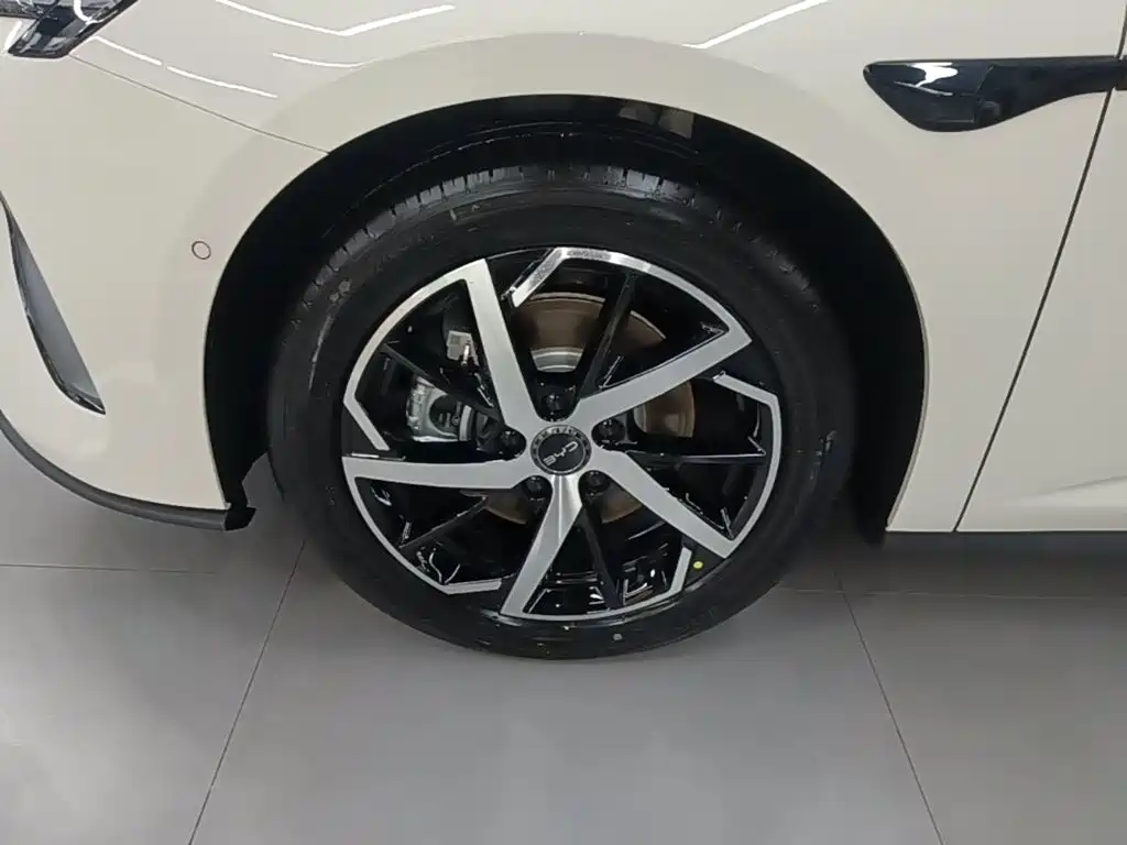 BYD Seal 07 DM-i — миниатюра 23