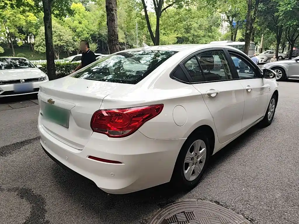 Chevrolet Cavalier — миниатюра 7