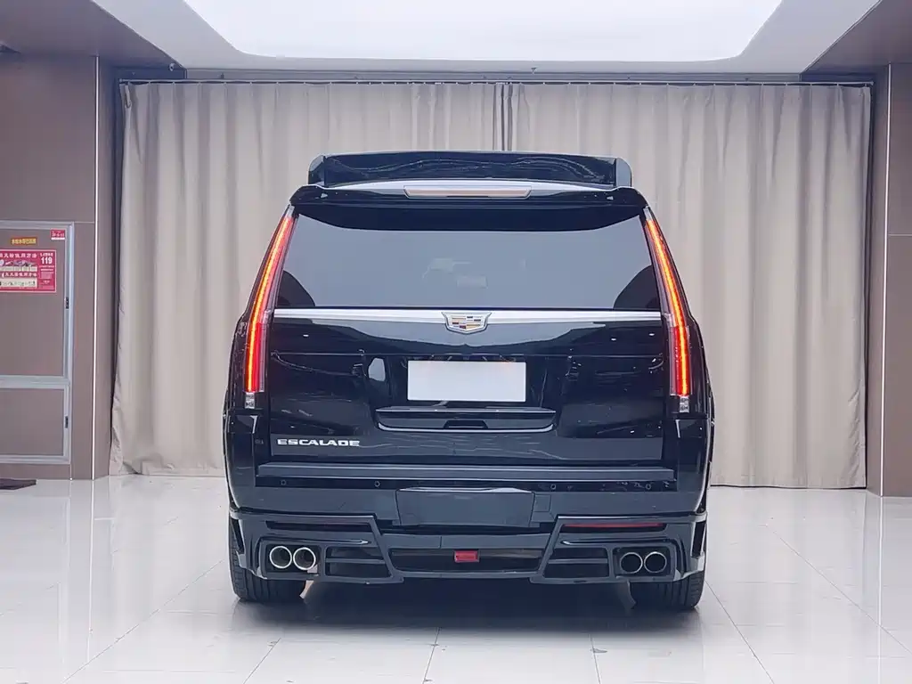 Cadillac Escalade — миниатюра 23