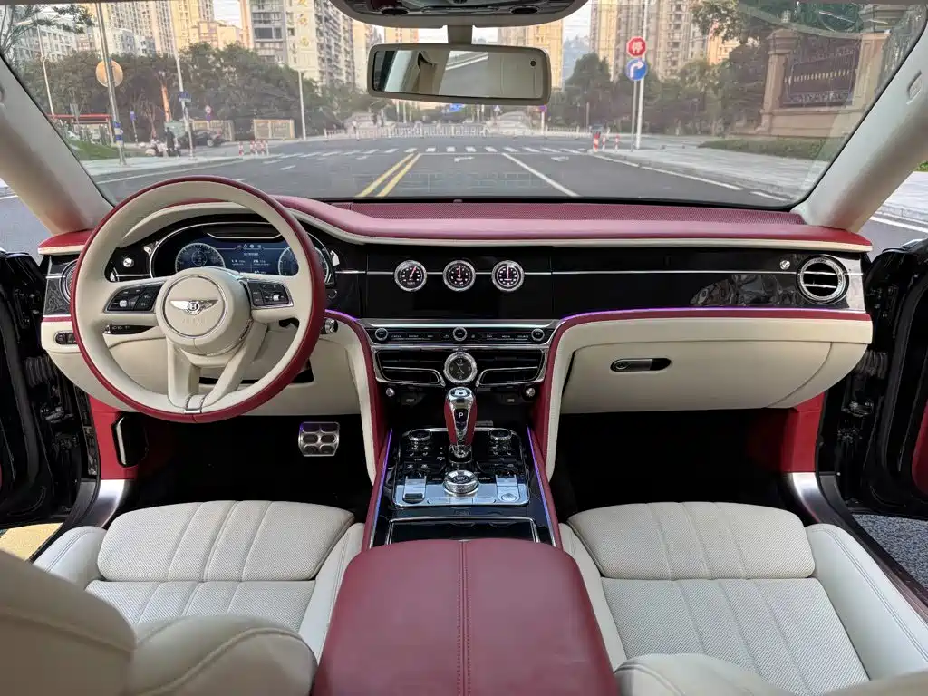 Bentley Flying Spur — миниатюра 17