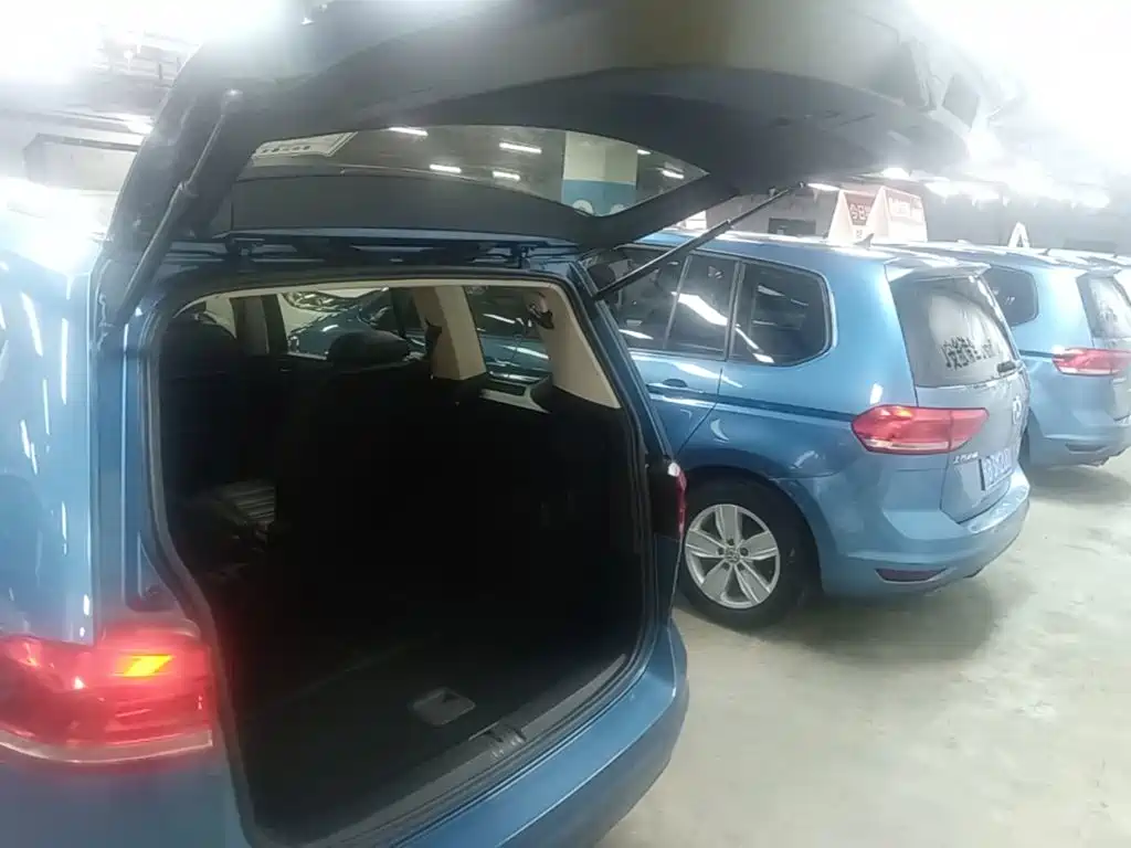 Volkswagen Touran — миниатюра 19