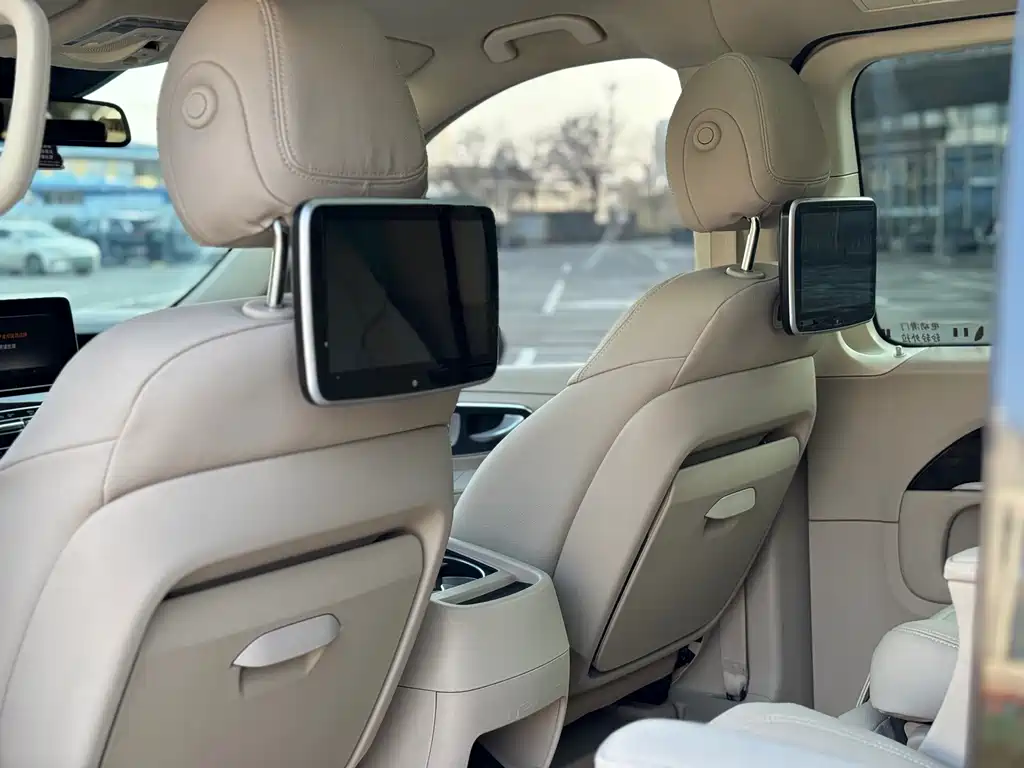 MERCEDES-BENZ V CLASS