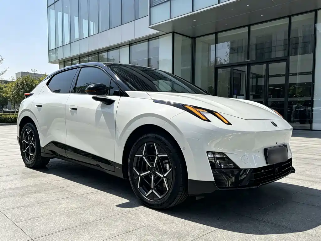 Lynk & Co 20 — миниатюра 3