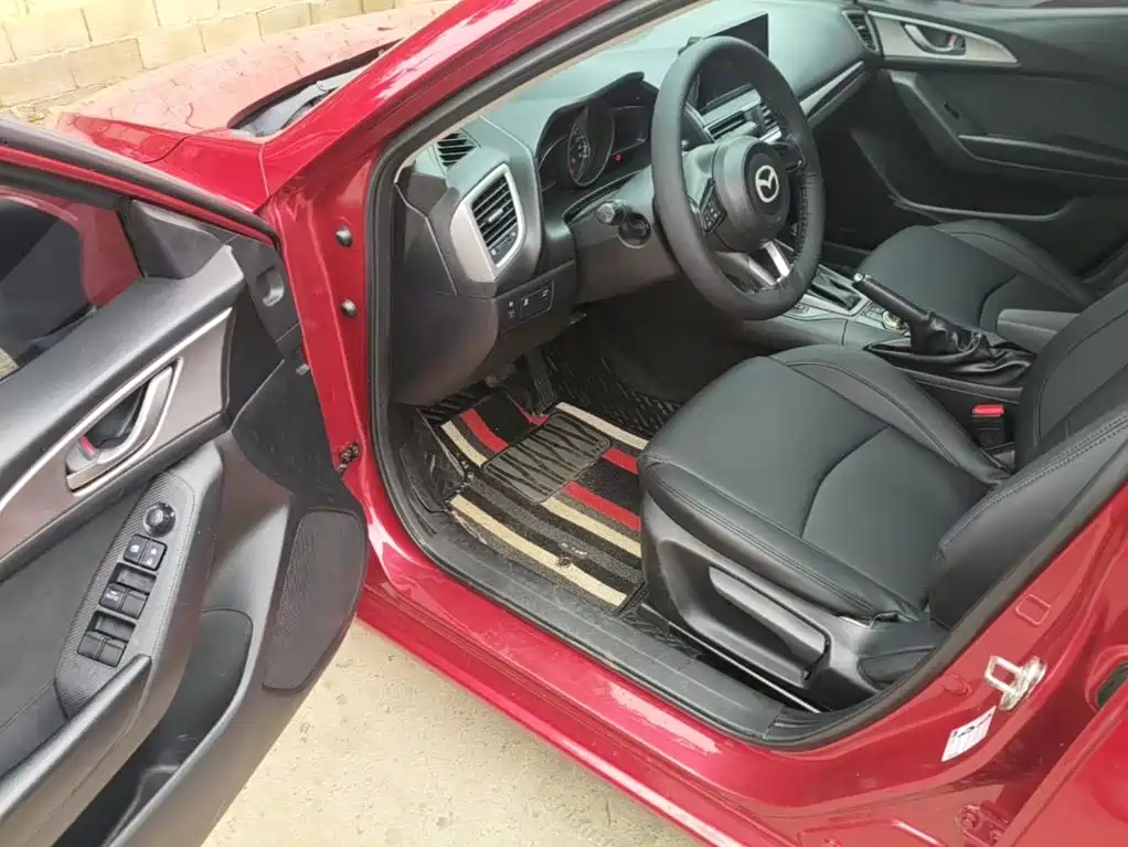 Mazda 3 Axela — миниатюра 16