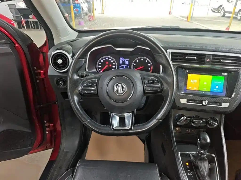 MG ZS — миниатюра 11