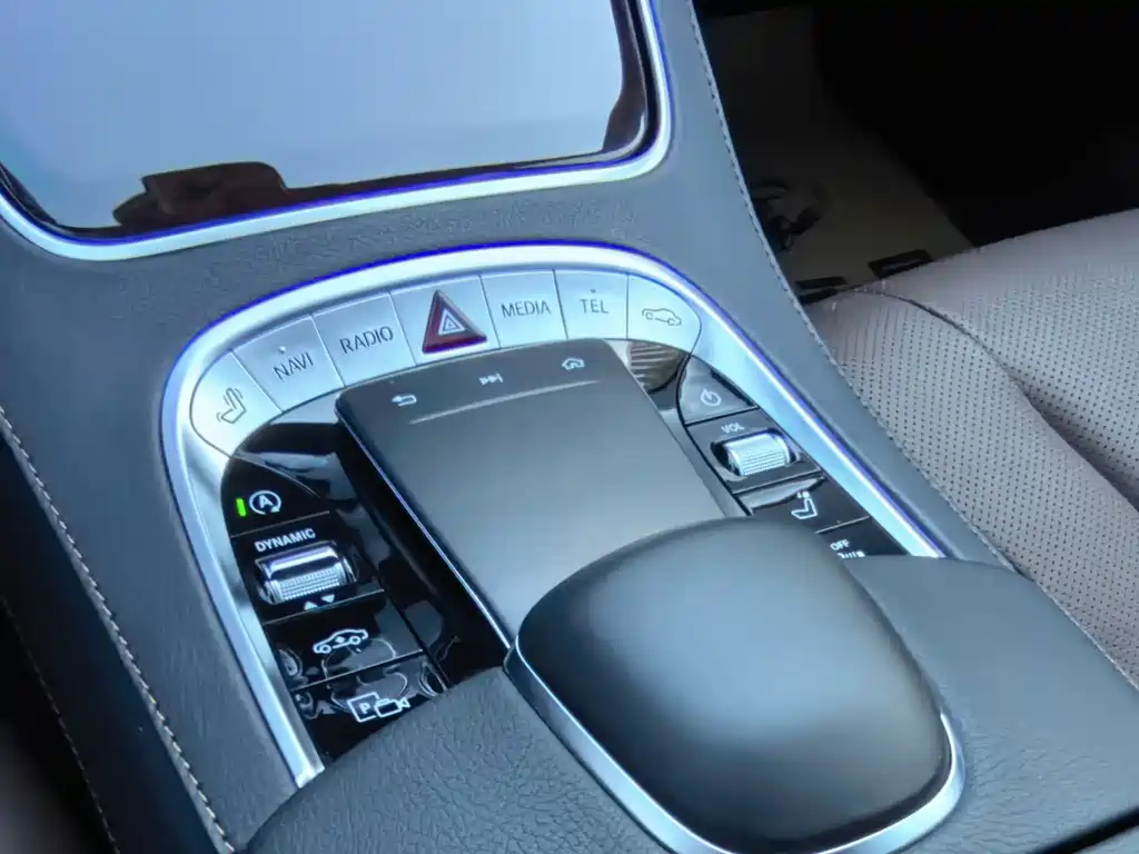 Mercedes-Benz S-Class — миниатюра 26