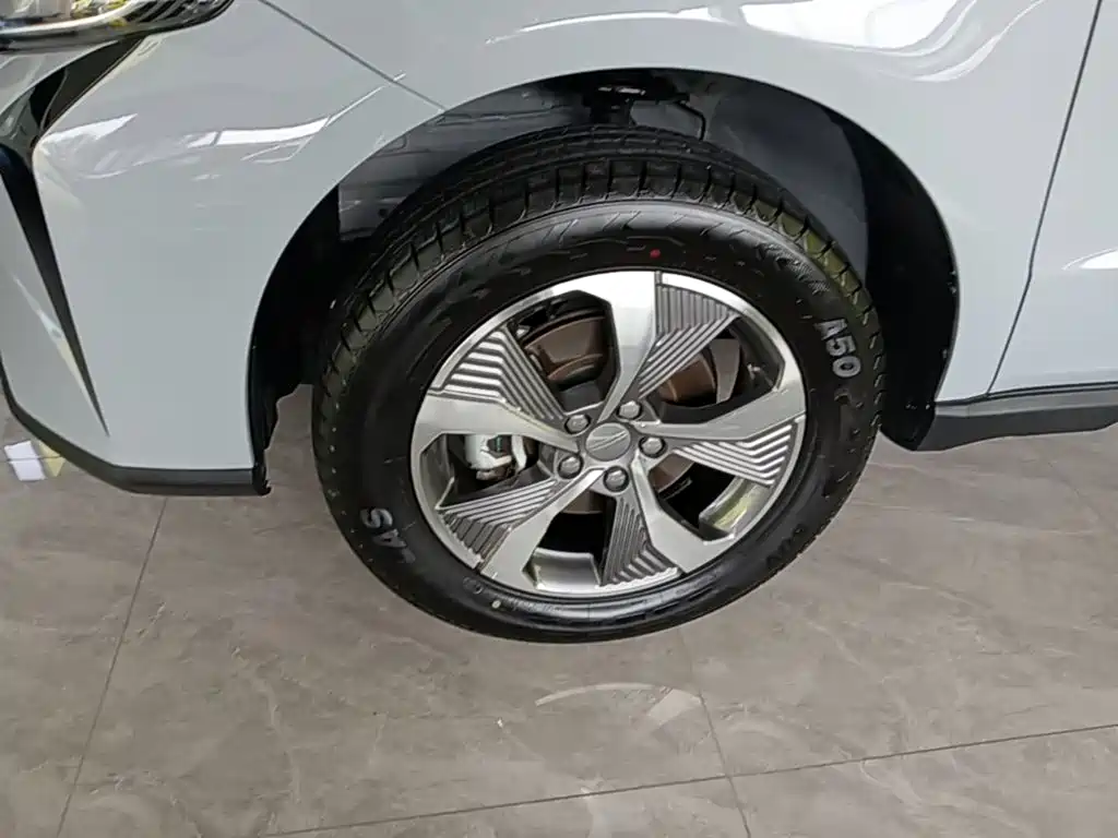 Geely Haoyue PRO — миниатюра 23