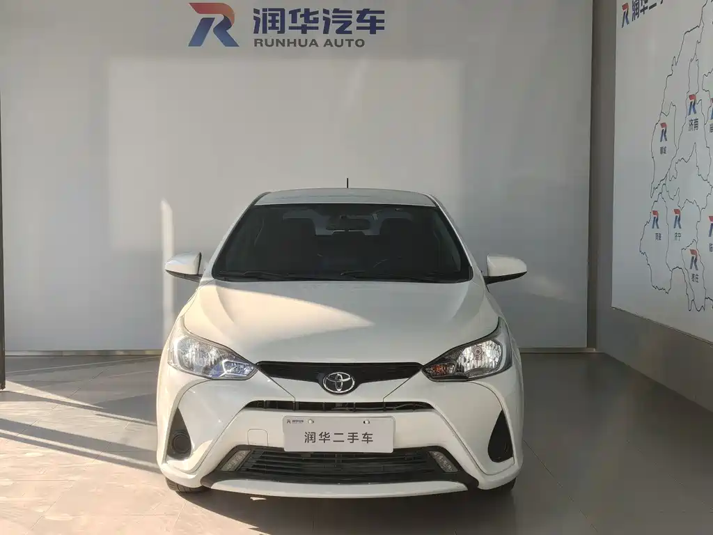 Toyota Yaris L — миниатюра 2